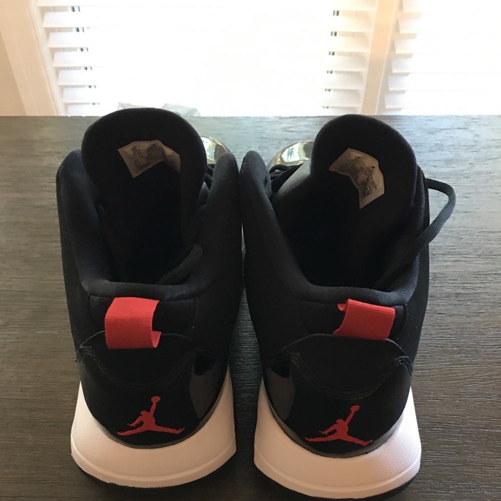 Men Nike Jordan 23 Tennis Shoes - Picture 3 of 4